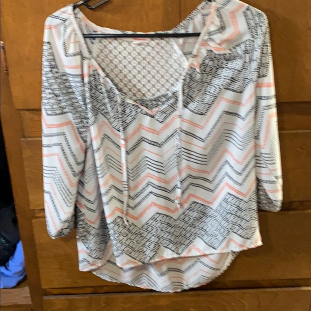 Two women’s tops